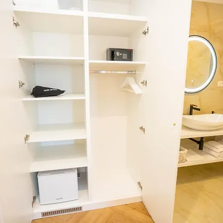 And Style Luxury Готель типу 