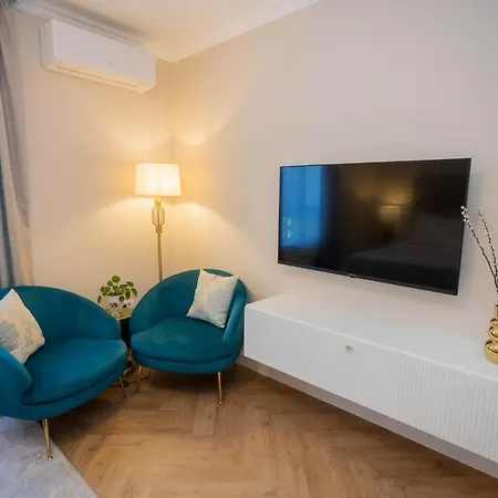 And Style Luxury 4* Split